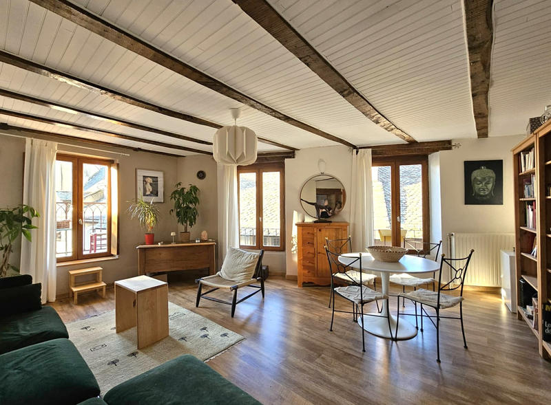 Appartement - 110 m² - 4 pièces