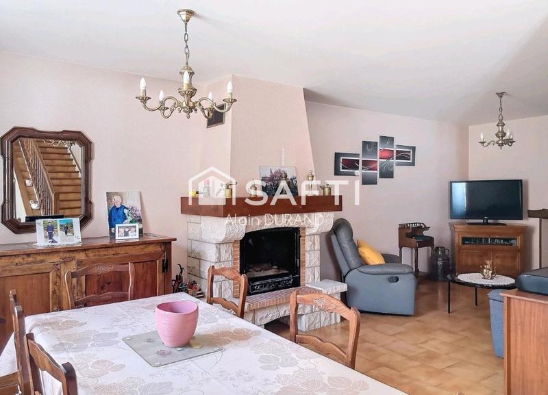 Maison - 204 m² - 7 pièces