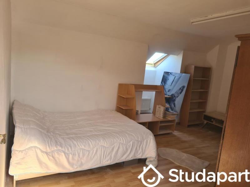 Chambre - 14 m² - 1 pièce