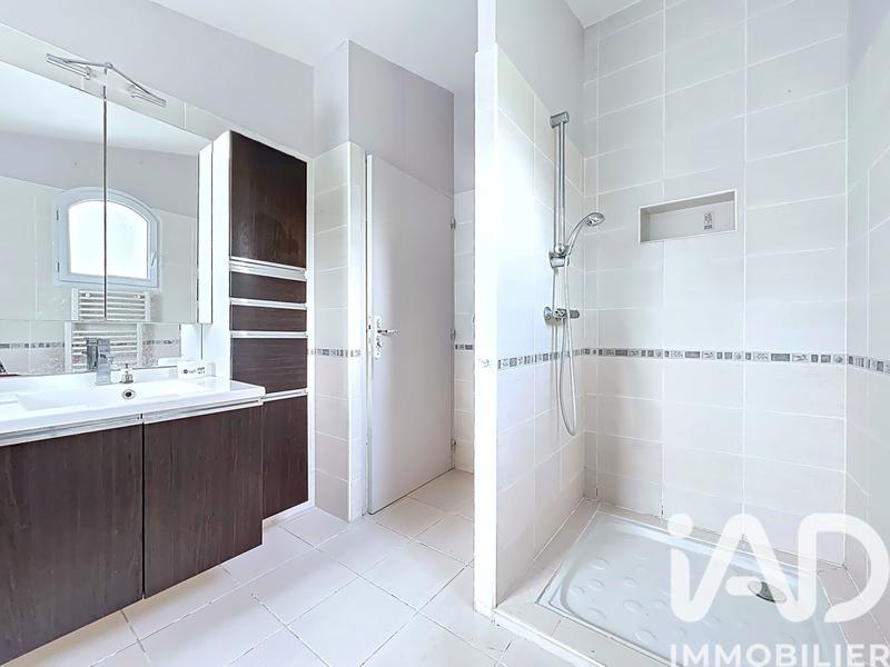 Maison - 182 m² - 6 pièces