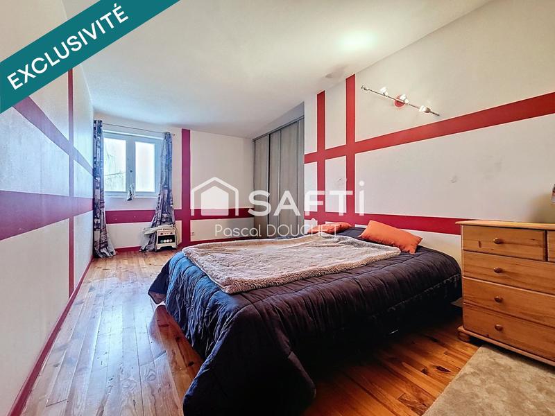 Maison - 215 m² - 6 pièces