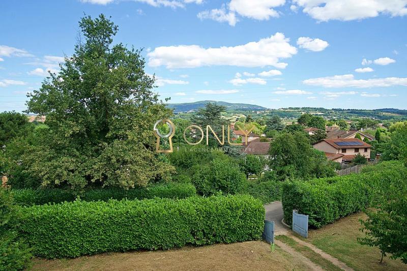 Maison - 285 m² - 10 pièces