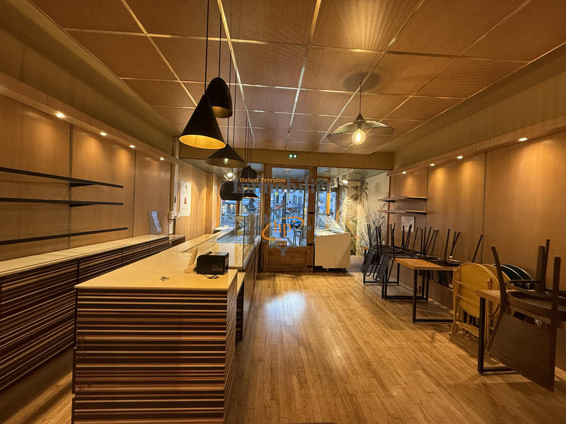 Appartement - 100 m² - 1 pièce