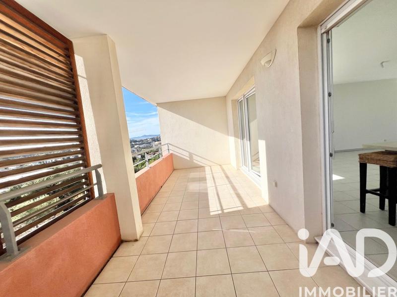 Appartement - 76 m² - 3 pièces