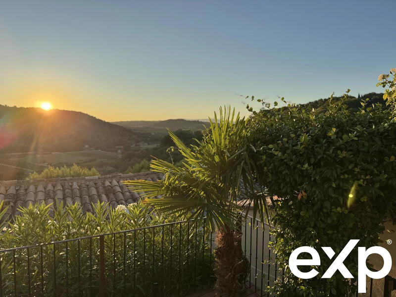 Maison traditionnelle - 95 m² - 3 pièces