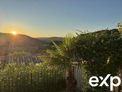 Maison traditionnelle - 95 m² - 3 pièces