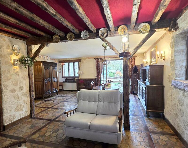 Maison - 160 m² - 6 pièces