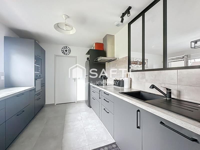 Maison - 104 m² - 5 pièces