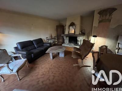 Maison - 205 m² - 8 pièces