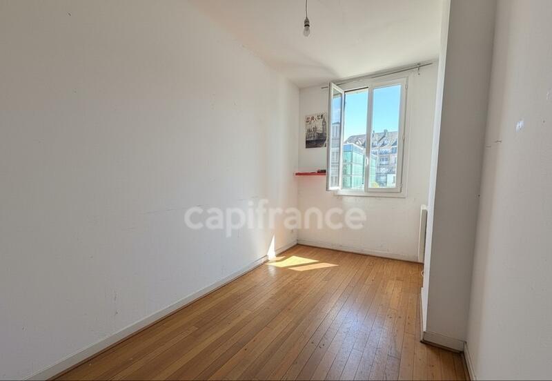 Immeuble - 170 m² - 13 pièces