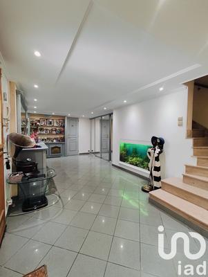 Maison - 189 m² - 4 pièces