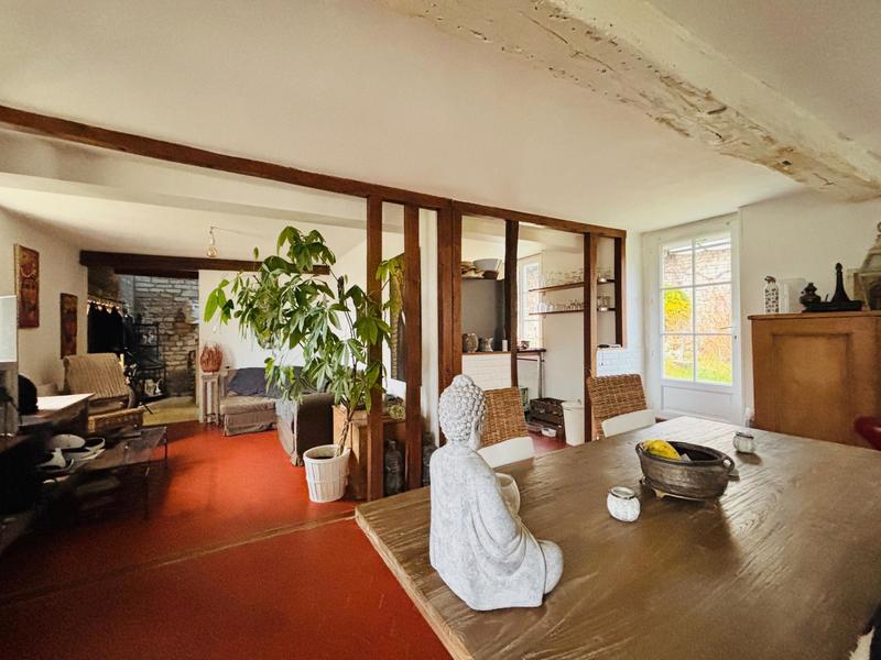 Maison - 155 m² - 9 pièces