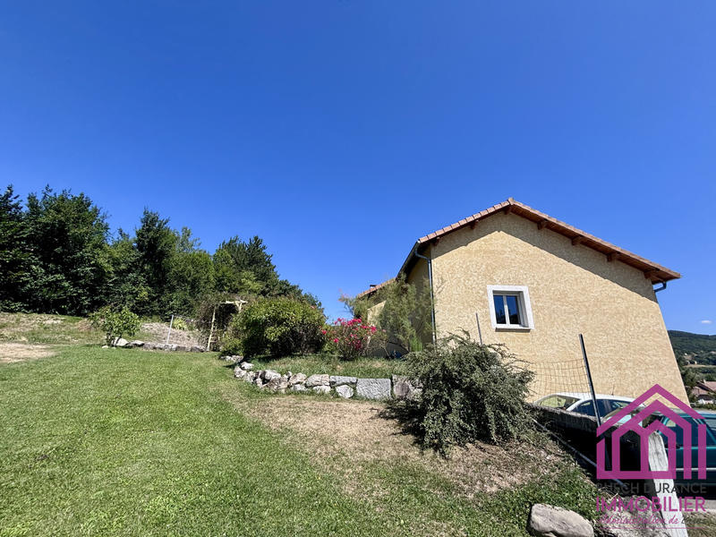 Maison - 106 m² - 5 pièces