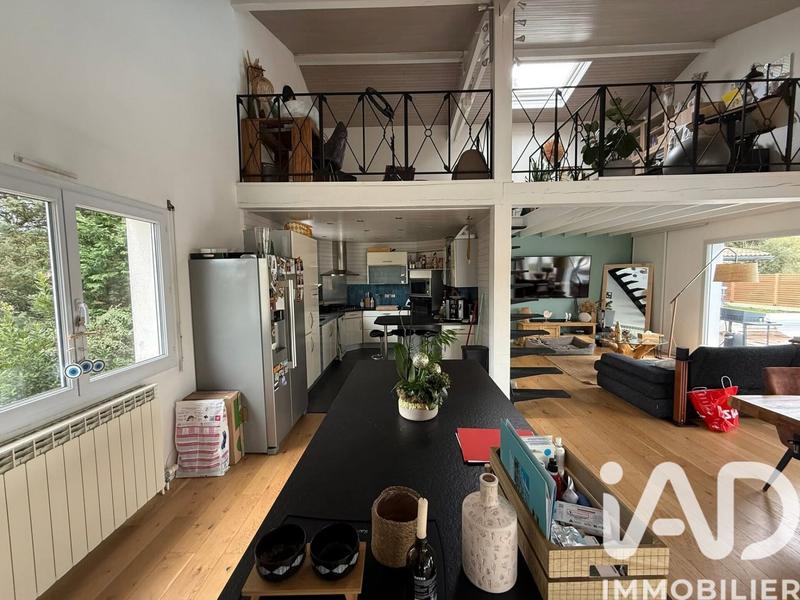 Maison - 158 m² - 5 pièces