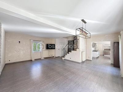 Maison - 158 m² - 7 pièces