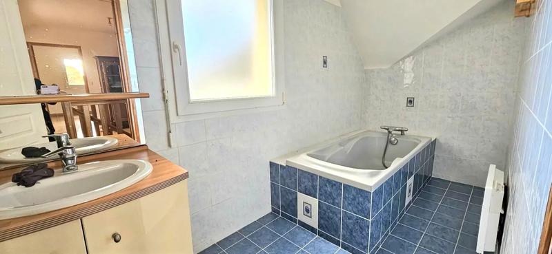 Maison - 139 m² - 6 pièces