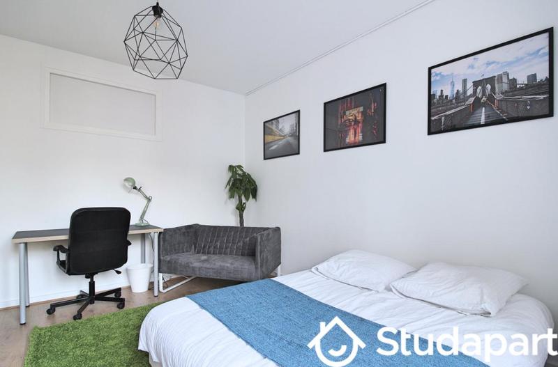 Chambre - 11 m² - 1 pièce