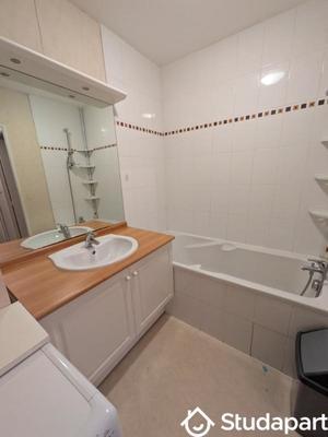 Maison - 65 m² - 3 pièces