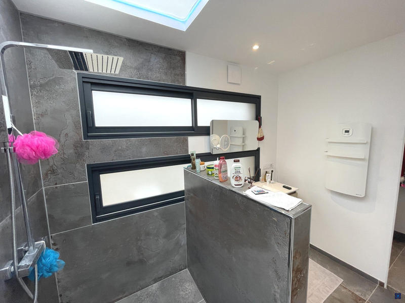 Maison - 170 m² - 7 pièces