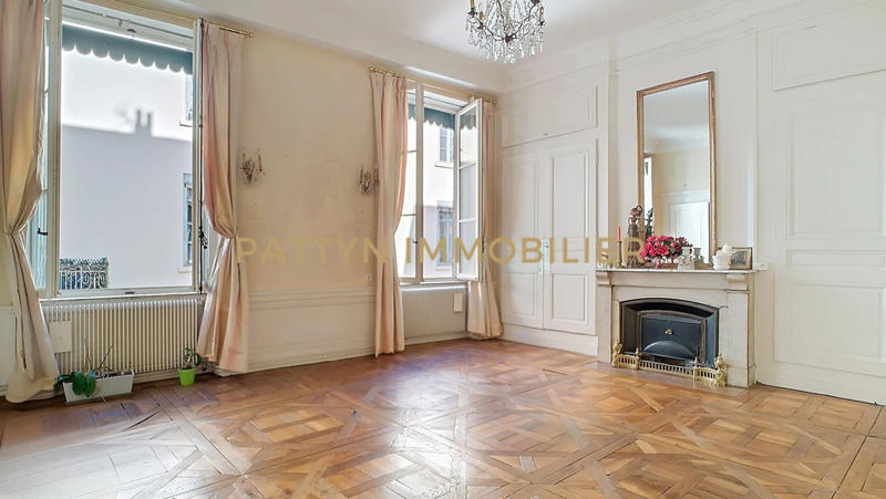 Appartement - 153 m² - 5 pièces