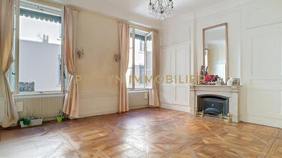 Appartement - 153 m² - 5 pièces