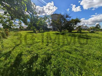 Terrain constructible - 802 m²