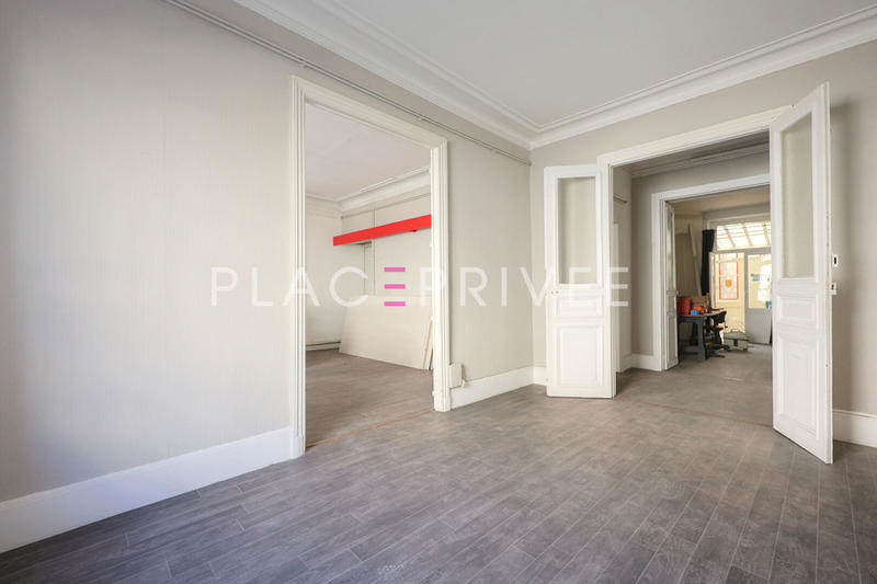 Local commercial - 101 m² - 4 pièces