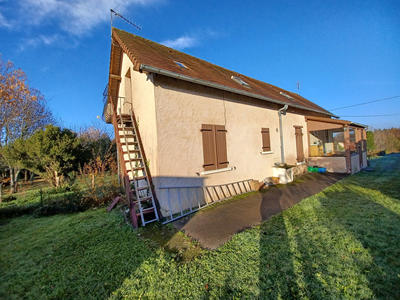 Maison - 90 m² - 7 pièces