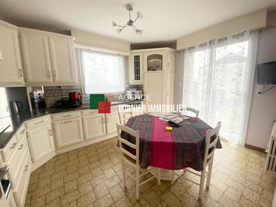 Pavillon - 120 m² - 6 pièces