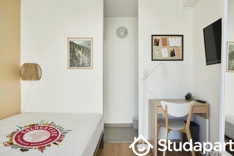 Chambre - 10 m² - 1 pièce