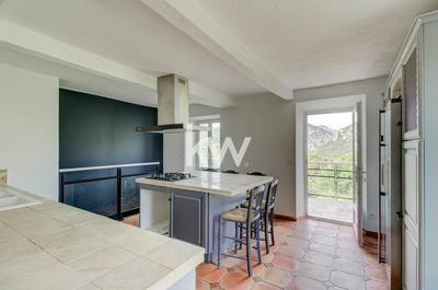 Maison - 167 m² - 5 pièces