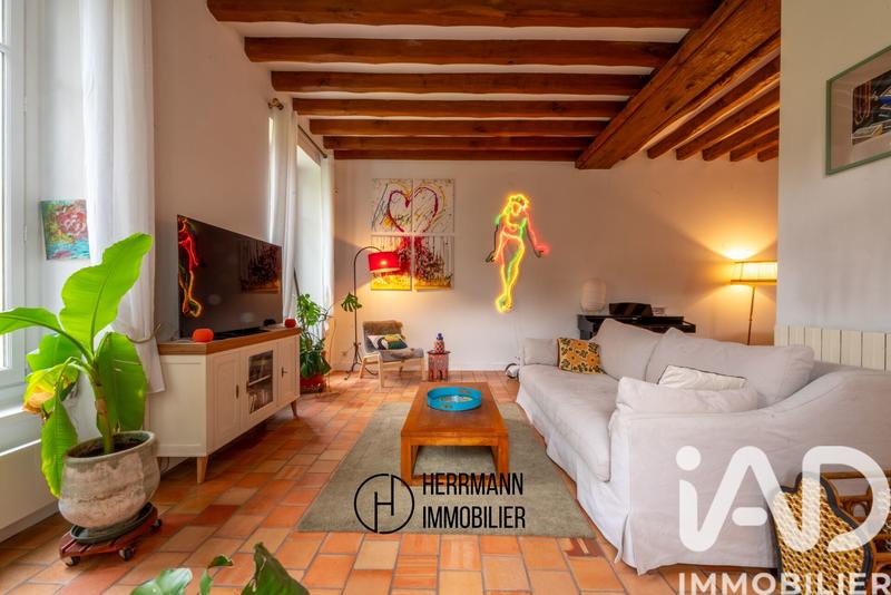 Maison - 300 m² - 8 pièces