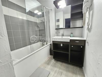 Studio - 32 m² - 2 pièces