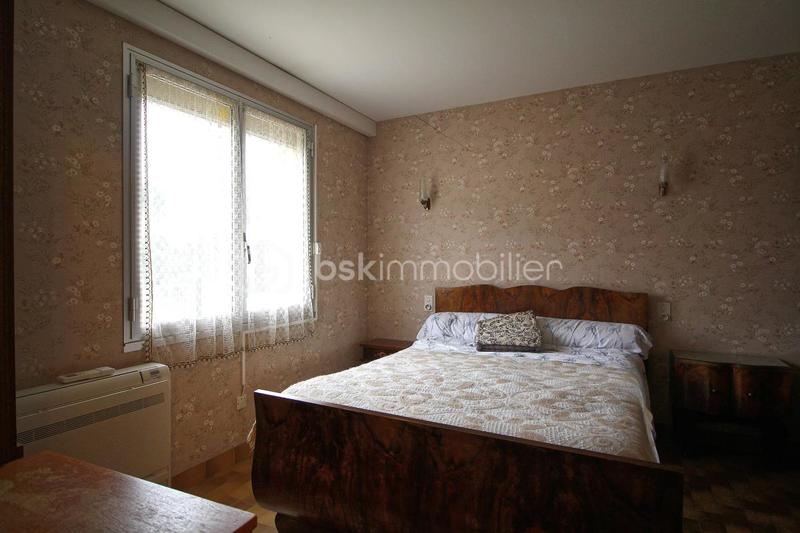 Villa - 222 m² - 9 pièces