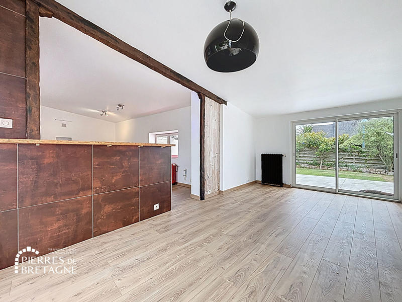 Maison - 96 m² - 6 pièces