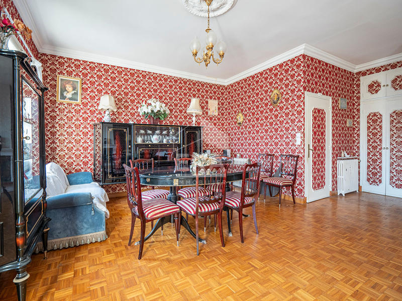 Maison - 170 m² - 8 pièces