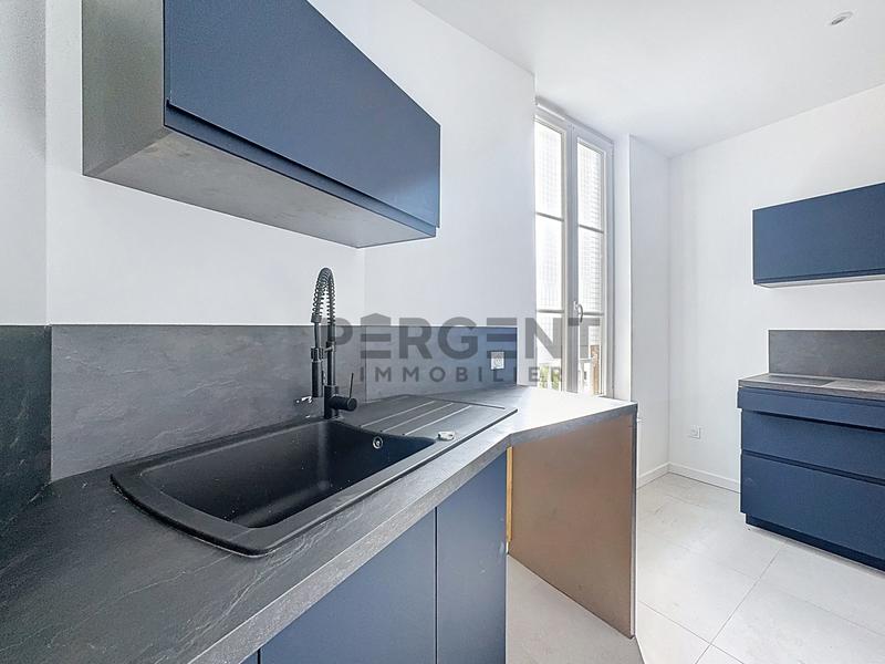 Appartement - 80 m² - 5 pièces