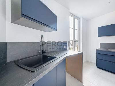 Appartement - 80 m² - 5 pièces