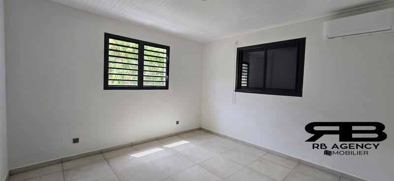 Appartement - 93 m² - 4 pièces