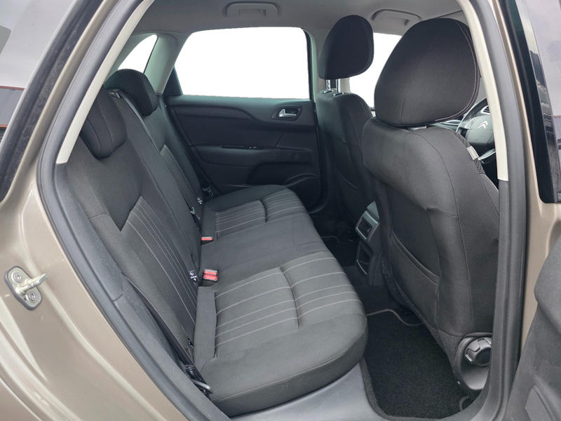 Citroen C4 - 1.6 Blue-Hdi 120 Cv Millenium