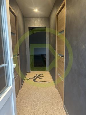 Local d'activités - 123 m² - 3 pièces