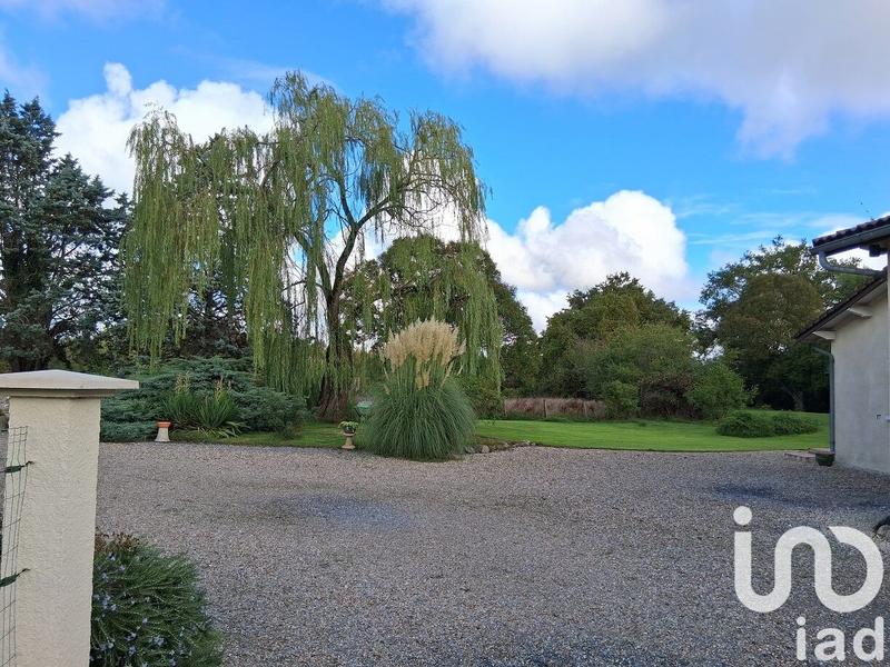 Maison - 200 m² - 8 pièces