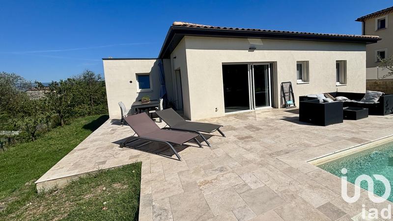 Maison - 94 m² - 4 pièces