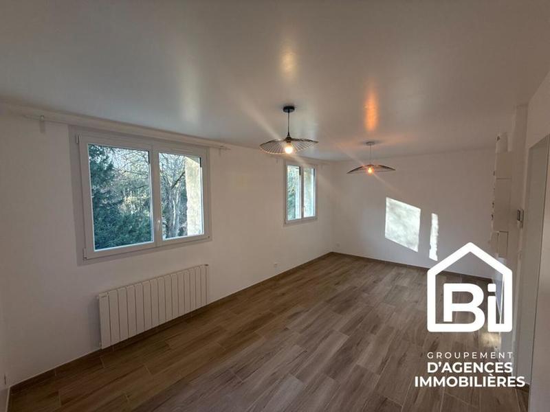 Studio - 30 m² - 1 pièce