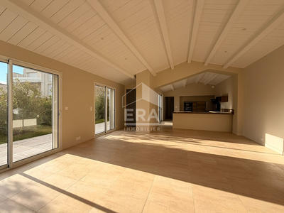 Maison - 120 m² - 4 pièces