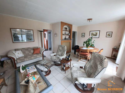 Maison - 95 m² - 5 pièces