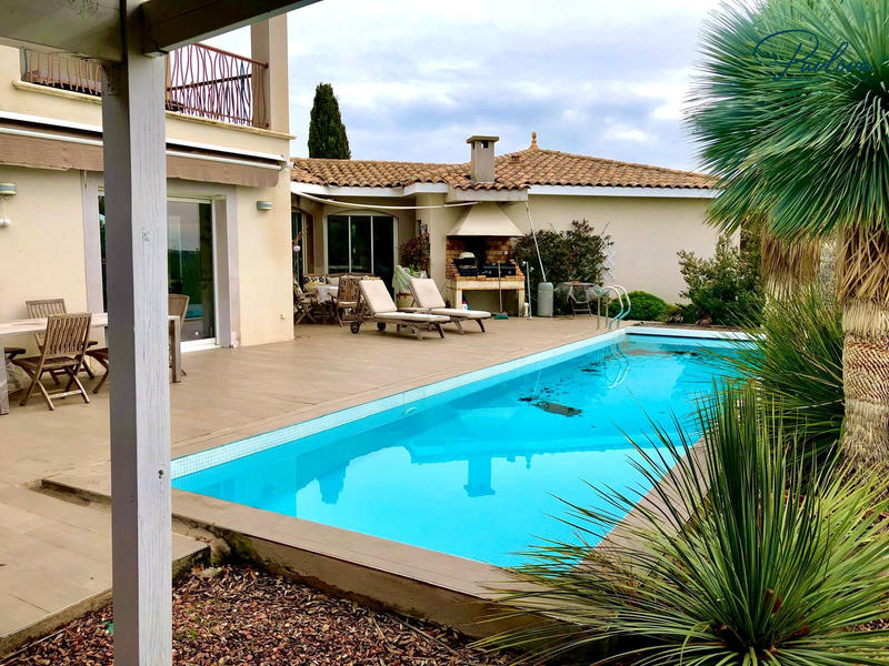 Maison contemporaine - 192 m² - 5 pièces