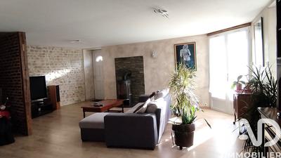 Maison - 222 m² - 7 pièces