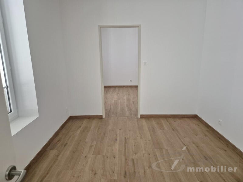 Maison - 216 m² - 7 pièces