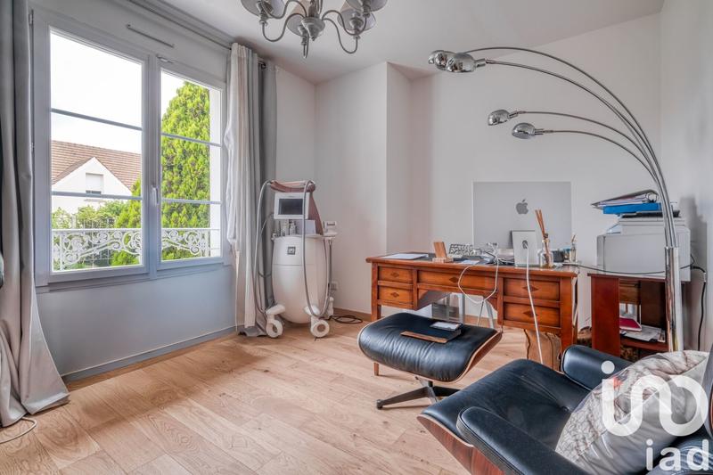 Maison - 300 m² - 7 pièces